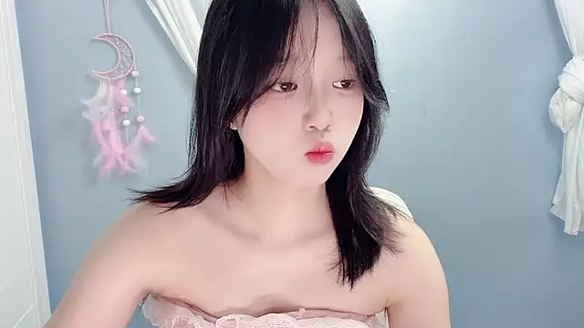 Snapshot of Xiaoqing00 chatting on 06/17/26, 06:24 Xiaoqing00 online show from 06/17/26, 06:24