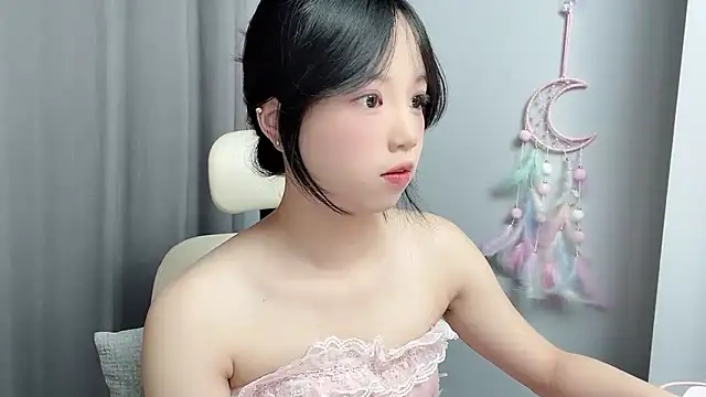Xiaoqing00 online show from 05/20/26, 02:41