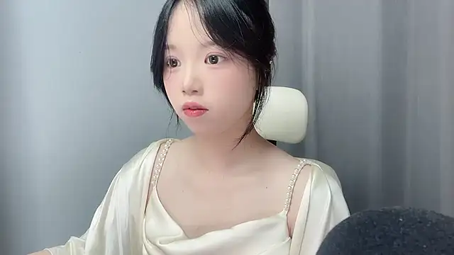 Xiaoqing00 online show from 05/16/26, 02:43