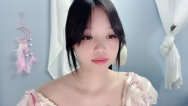 Snapshot of Xiaoqing00 chatting on 06/27/26, 04:40 Xiaoqing00 online show from 06/27/26, 04:40