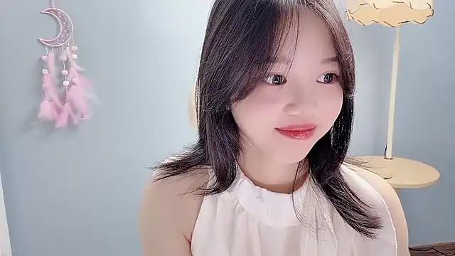 Snapshot of Xiaoqing00 chatting on 07/13/26, 04:12 Xiaoqing00 online show from 07/13/26, 04:12