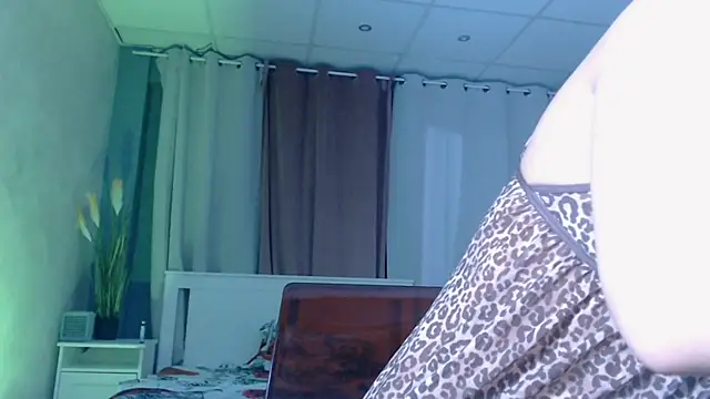 Madiysoni online show from 04/30/26, 06:09