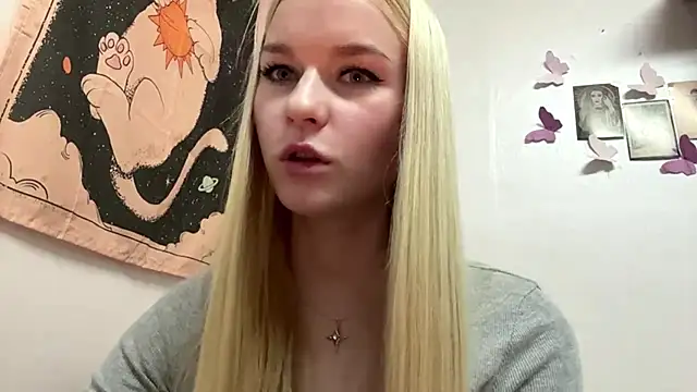 Snapshot of CruzVatter chatting on 04/08/26, 06:09 CruzVatter online show from 04/08/26, 06:09