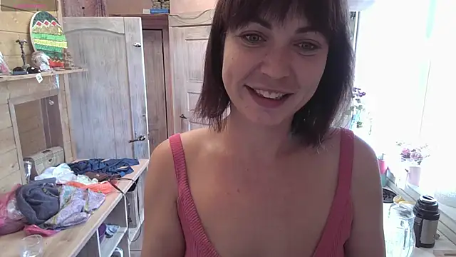 Snapshot of Allice_Honey chatting on 06/28/26, 05:47 Allice Honey online show from 06/28/26, 05:47