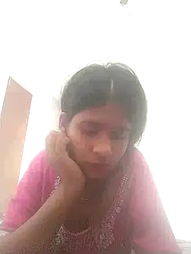 Shaniya03 online show from 05/04/26, 10:07