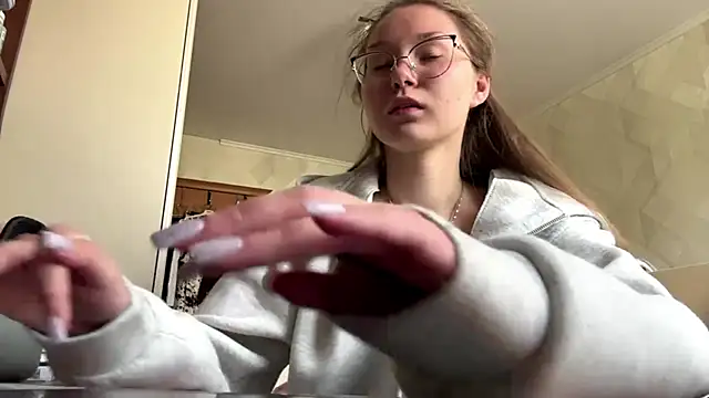 UncaringArtery online show from 04/22/26, 06:09