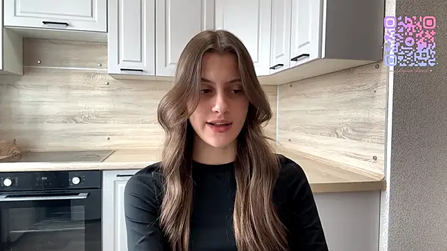 LiseVener online show from 04/15/26, 07:14