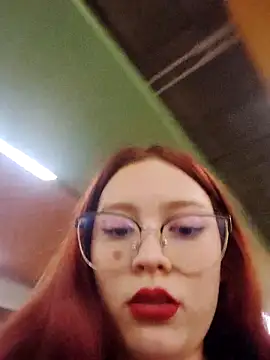 Snapshot of MorganaTheQueen chatting on 05/05/26, 01:08 MorganaTheQueen online show from 05/05/26, 01:08