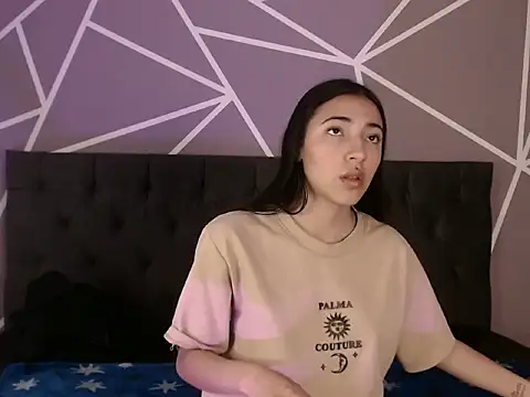 Violett1126 online show from 04/13/26, 05:11