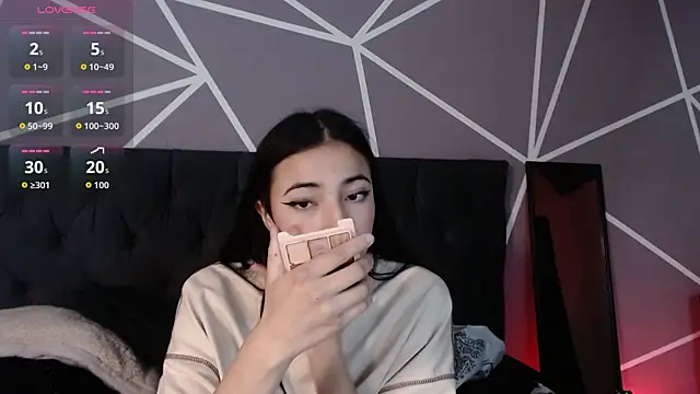 Snapshot of Violett1126 chatting on 04/22/26, 03:57 Violett1126 online show from 04/22/26, 03:57