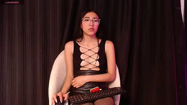 Violett1126 online show from 07/02/26, 05:02