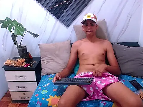 Lukaz Caballero online show from 05/02/26, 04:23