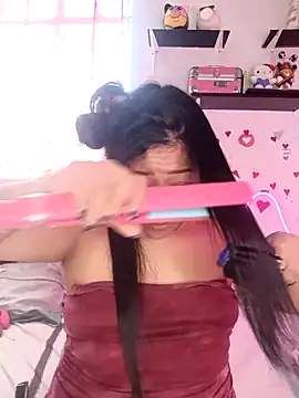 gatita2303 online show from 04/12/26, 03:59