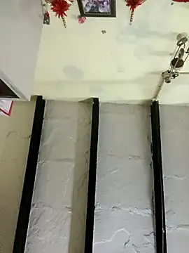 pujaji098 online show from 04/21/26, 04:57