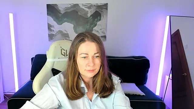 NinnaBrewer online show from 04/21/26, 02:36