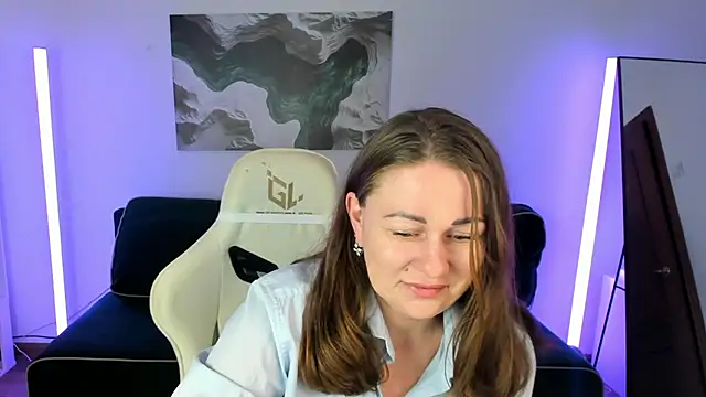 NinnaBrewer online show from 04/21/26, 03:02