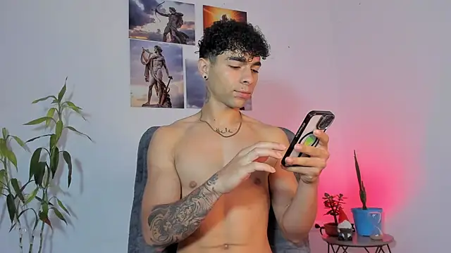 Alex zt7 online show from 04/13/26, 02:32