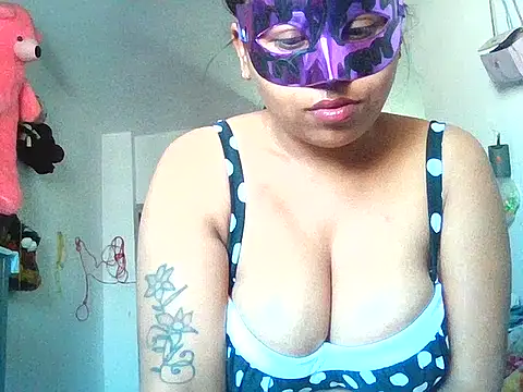 Snapshot of Muskan-kumare chatting on 04/14/26, 03:22 Muskan-kumare online show from 04/14/26, 03:22