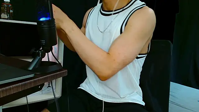 LEO1955 online show from 06/05/26, 06:18