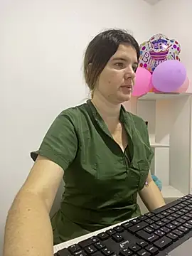 Snapshot of amelia_16 chatting on 06/10/26, 01:45 amelia 16 online show from 06/10/26, 01:45