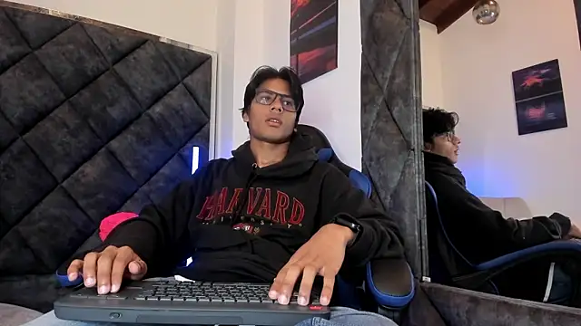 LiamKron online show from 06/12/26, 11:19