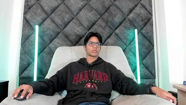 LiamKron online show from 05/11/26, 11:22