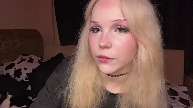 alicauwumeow online show from 04/12/26, 10:24