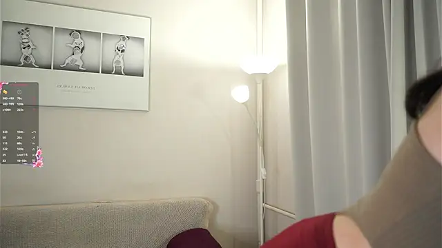 Snapshot of SansaSunshine chatting on 04/12/26, 04:43 SansaSunshine online show from 04/12/26, 04:43