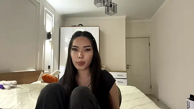 Snapshot of MardellHeavrin chatting on 04/13/26, 01:59 MardellHeavrin online show from 04/13/26, 01:59