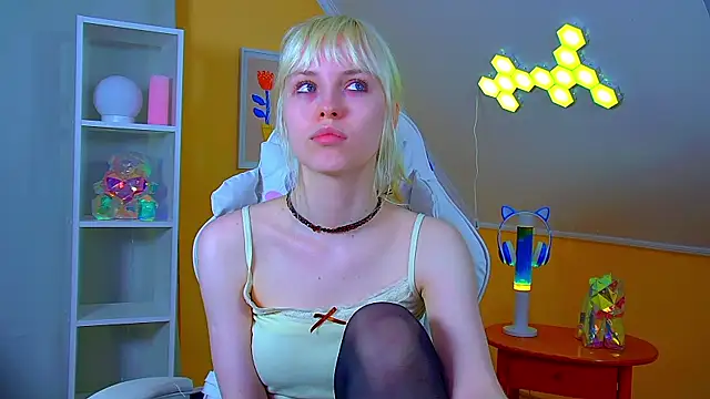 HannahHollis online show from 07/09/26, 06:18
