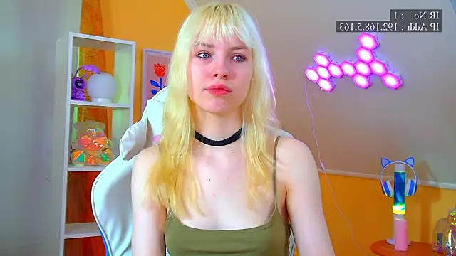 HannahHollis online show from 06/10/26, 06:03
