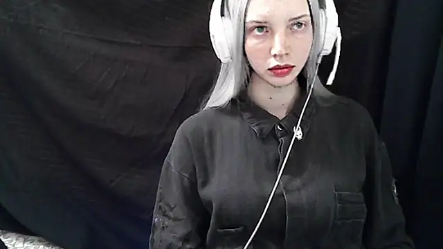 Snapshot of Crimson_Lady chatting on 05/27/26, 05:53 Crimson Lady online show from 05/27/26, 05:53