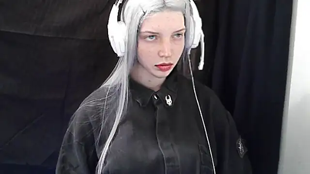 Snapshot of Crimson_Lady chatting on 05/26/26, 06:06 Crimson Lady online show from 05/26/26, 06:06