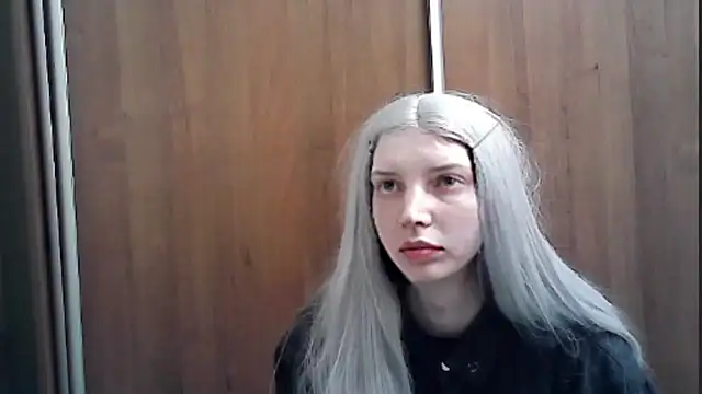 Snapshot of Crimson_Lady chatting on 05/15/26, 09:02 Crimson Lady online show from 05/15/26, 09:02