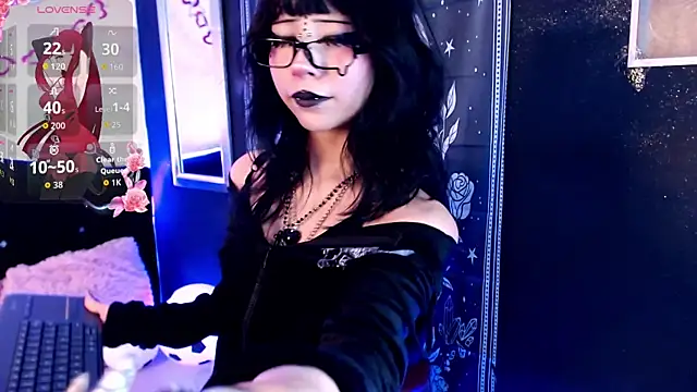 Snapshot of KiomyVamp chatting on 06/29/26, 04:39 KiomyVamp online show from 06/29/26, 04:39
