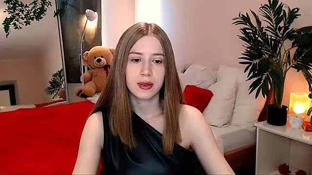 Snapshot of cheeky_chick chatting on 05/26/26, 01:20 cheeky chick online show from 05/26/26, 01:20