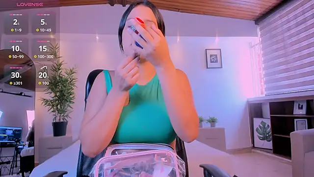 arianarousee online show from 06/04/26, 04:22