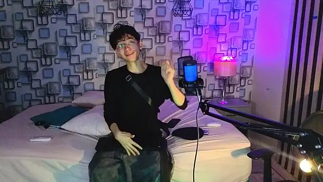 Snapshot of Twink_Sebas7 chatting on 07/11/26, 12:16 Twink Sebas7 online show from 07/11/26, 12:16