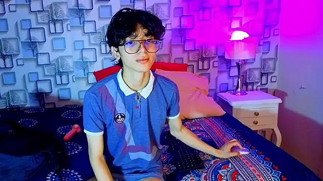 Twink Sebas7 online show from 04/23/26, 12:22
