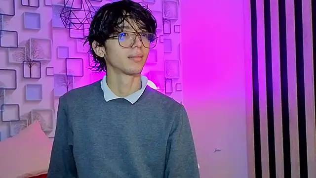 Twink Sebas7 online show from 05/17/26, 12:16