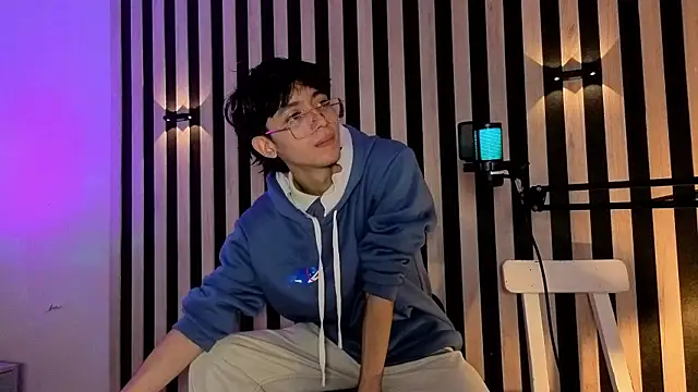 Snapshot of Twink_Sebas7 chatting on 07/09/26, 12:15 Twink Sebas7 online show from 07/09/26, 12:15