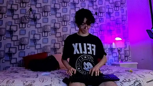 Twink Sebas7 online show from 05/24/26, 12:16