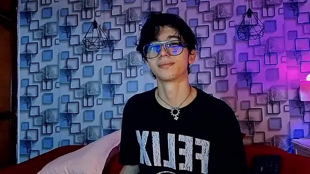 Twink Sebas7 online show from 05/12/26, 12:22