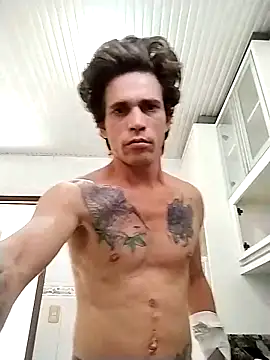 Bruno13travieso online show from 05/06/26, 03:16