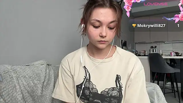 Thyeiysyla online show from 04/11/26, 07:45