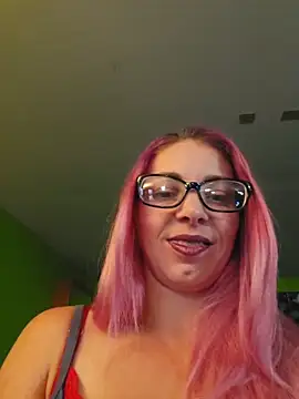 Snapshot of Summer_Taz7 chatting on 05/19/26, 02:57 Summer Taz7 online show from 05/19/26, 02:57