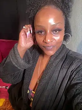 miidnightmonroe online show from 04/18/26, 06:49