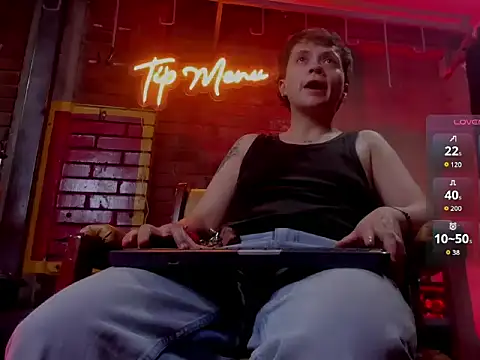 MissaelRossi online show from 04/14/26, 07:41