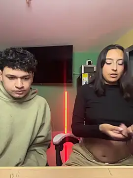 Snapshot of hotlatinocouple__ chatting on 07/01/26, 11:49 hotlatinocouple online show from 07/01/26, 11:49
