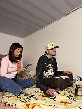 hotlatinocouple   online show from 04/26/26, 07:27